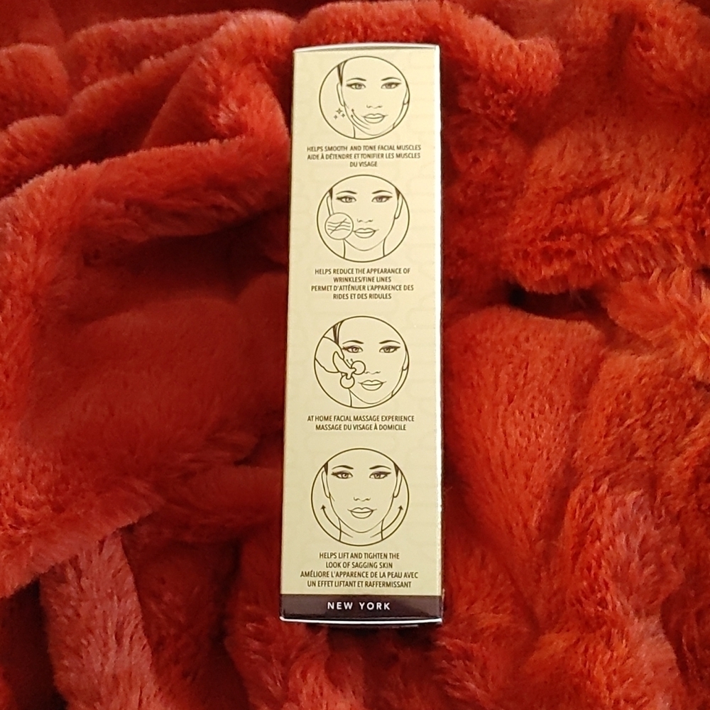 💚Elizabeth Grant face roller and cosmetic bag Nwot - Picture 5 of 8